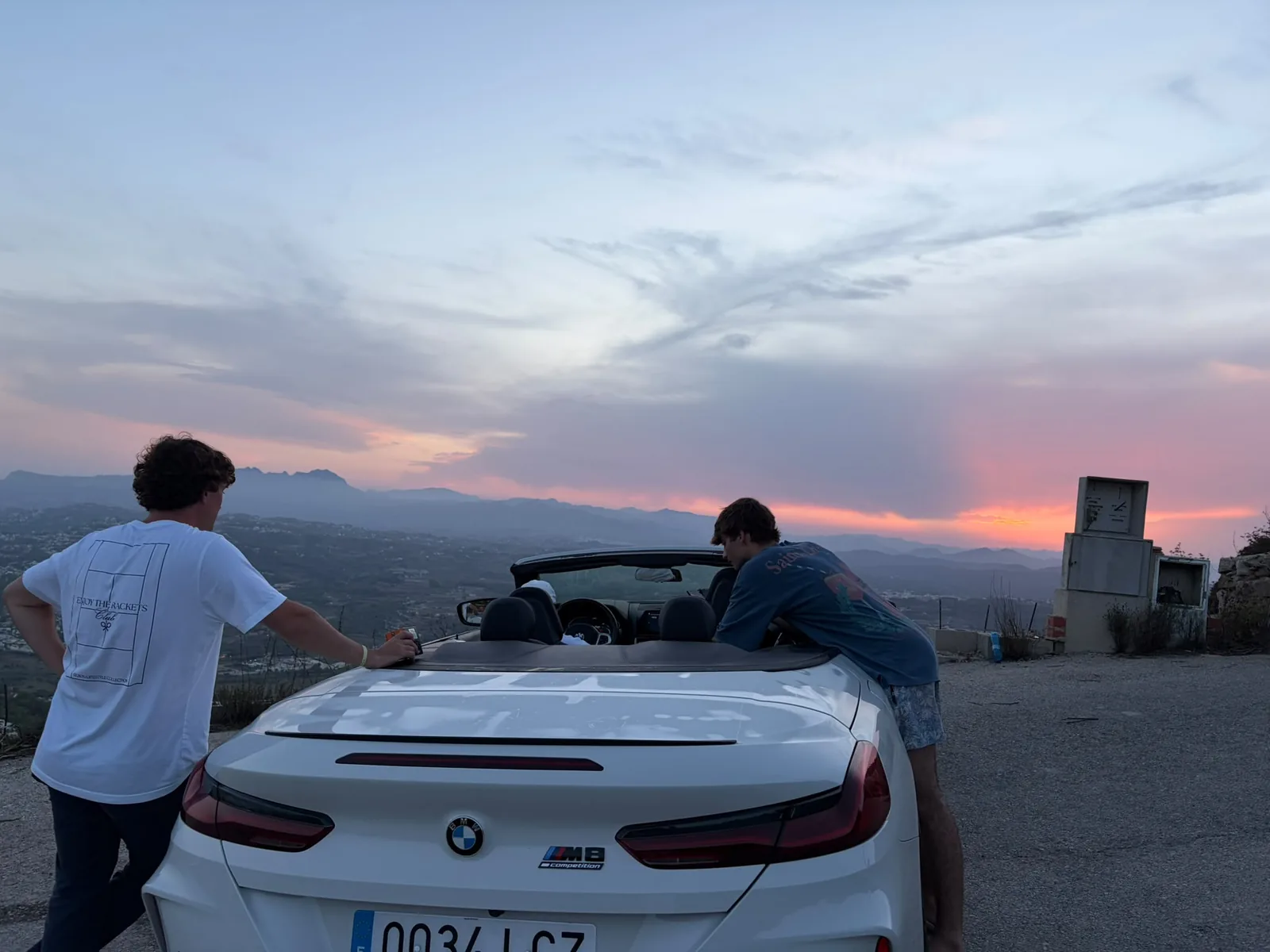 Rodaje del brand film de Filomatic con el M8 al atardecer